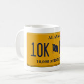 Alaska License Plate Tasse (Vorderseite Links)