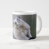 Alaska-Murmeltier Jumbo-Tasse (Vorderseite Rechts)