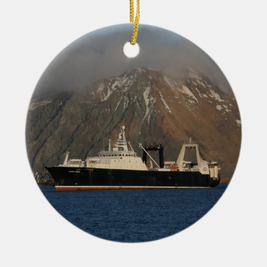 Alaska-Ozean, Fabrik-Schleppnetzfischer in Alaska Keramikornament (Vorne)