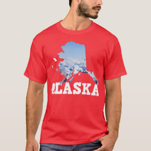 Alaska Schneeszene in den Kartenumriss integriert T-Shirt