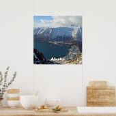 Alaskan Gebirge und Stadt Unterhalb Poster (Küche)
