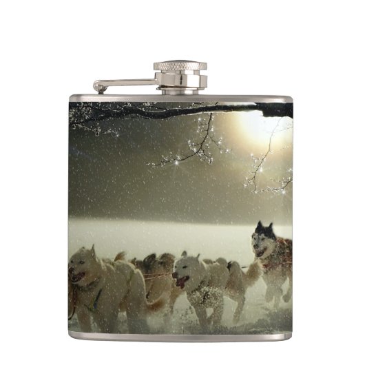 Alaskan Husky Dog Sled Race Flachmann (Vorderseite)