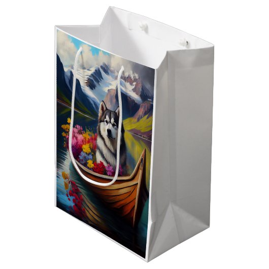 Alaskan Malamute Dog on Paddle: Ein Landschaftlich Mittlere Geschenktüte (Vorderseite Schrägansicht)
