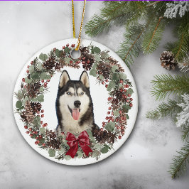 Alaskan Malamute Dog Red Bow Pinecone Wreath Keramik Ornament