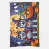 Alaskan Malamute Hogs Pumpkin Halloween Funny Geschirrtuch (Vertikal)
