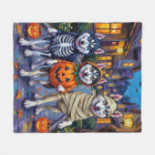 Alaskan Malamute Hunde Trick-or-Treating Halloween Fleecedecke (Vorderseite (Horizontal))