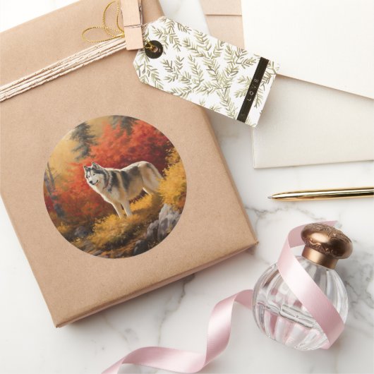 Alaskan Malamute im Herbstfall Inspiriert Runder Aufkleber (Schenken)