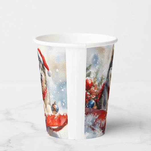 Alaskan Malamute in Sledge Let it Schnee Weihnacht Pappbecher (Rechts)