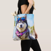 Alaskan Malamute on Beach, Sommergeschenk Tasche (Von Nahem)