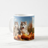 Alaskan Malamute Welpe Herbst Delight Pumpkin Kaffeetasse (Vorderseite Links)