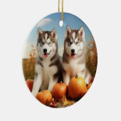 Alaskan Malamute Welpe Herbst Delight Pumpkin Keramik Ornament (Rechts)