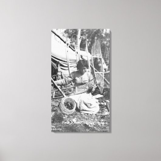 Alaskan Woman Making Snowschuhe Fotografie Leinwanddruck (Vorderseite)