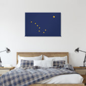 Alaska's Flag Wrapped Canvas Leinwanddruck (Insitu (Schlafzimmer))