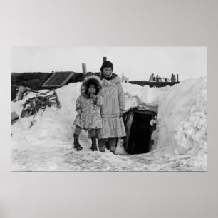 Alaskische Eskimos außerhalb ihrer Poster