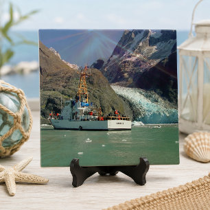 Alaskischer Mountain View mit Boot Fliese
