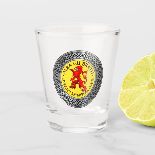 Alba Gu Brath Lion Rampant Knot Schnapsglas (Vorderseite)