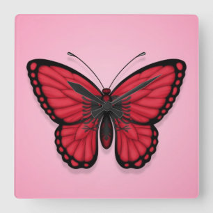 Albanian Butterfly Flag on Pink Quadratische Wanduhr