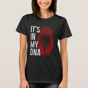 Albanien Es Ist In Meiner DNA Albanische Flagge St T-Shirt