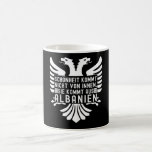 Albanien Flagge Doppeladler Albaner Kaffeetasse<br><div class="desc">Sie sind Albaner aus Albanien, die die albanische Fahne Liebe? Dann ist dieses Kosovo-Sprichwort mit Doppeladler perfekt für alle albanischen Wurzeln geeignet.</div>