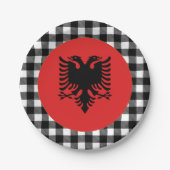 Albanienschild, Büffel kariert und albanische Flag Pappteller (Vorderseite)