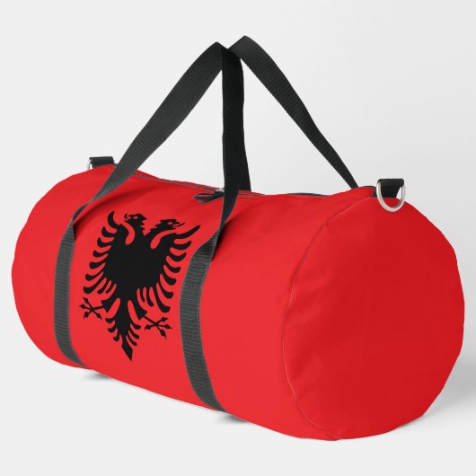 albanische Flagge Duffle Bag (Linke Ecke)