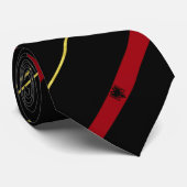 Albanische Streifenflagge Krawatte (Gerollt)