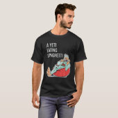 Albern, eine Yeti essen Spaghetti Illustration für T-Shirt (Vorne ganz)