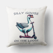Albern Gänse auf der Loose Gänse Skaten auf Scoote Kissen (Rückseite)