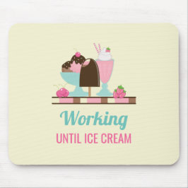 Alberne Puppe bis zur Eiscreme - Yummy-Leckereien Mousepad