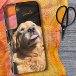 Alberner Golden Retriever Fotografie - Benutzerdef Samsung Galaxy Hülle<br><div class="desc">Dieses Handy-Gehäuse verfügt über ein bezauberndes Foto eines Golden Retriever mit geschlossenen Augen,  die seine Zunge herauskleben. Personalisieren oder entfernen Sie den Text oder bearbeiten Sie ihn mithilfe des Entwurfstools,  um einen von Ihnen bevorzugten Schriftart auszuwählen.</div>