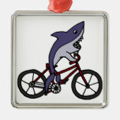 Alberner Haifisch-Reitfahrrad-Cartoon Ornament Aus Metall (Vorne)