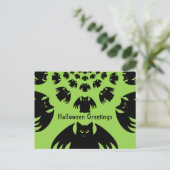 Alberner lustiger Halloween-Fledermausschwarm Postkarte (Stehend Vorderseite)