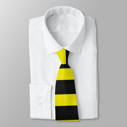 Albernes Schwarz/Gelb-Streifen-Muster Krawatte (Gebunden)