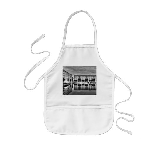 Albert Dock Liverpool Reflections Kinderschürze (Vorne)