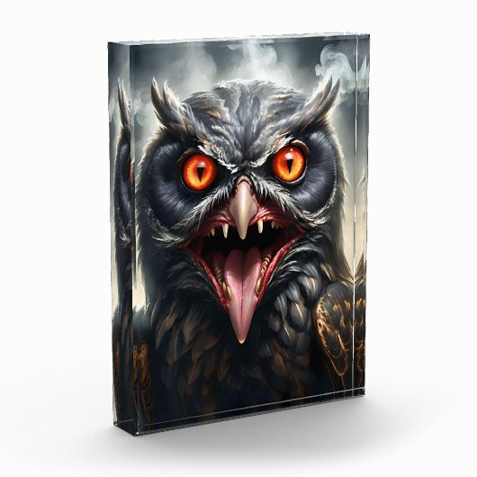 "Albtraumflügel: Das Fanged Vampire-Owl" Fotoblock (Links)