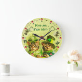 ALD FASHION ST.PATRICK'S CATS Küssen Ich bin irisc Große Wanduhr (Zuhause)