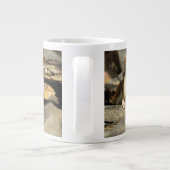 Alert Weasel Jumbo-Tasse (Rückseite)