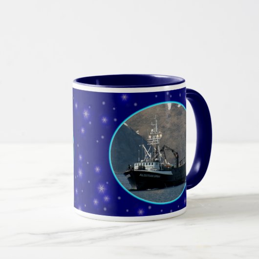 Aleutischer Spray, Krabben-Boot im Tasse (VorderseiteRechts)