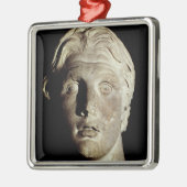 Alexander der Große, fand in Pergamum Silbernes Ornament (Links)