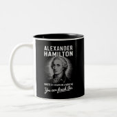 Alexander Hamilton schrieb 51 Essays in 6 Monaten Zweifarbige Tasse (Links)