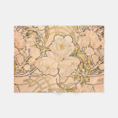 Alfonse Mucha Art Nouveau Peonies Fleecedecke (Vorderseite (Horizontal))