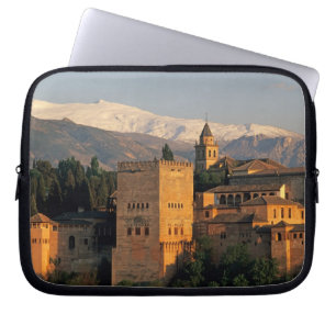 Alhambra; Granada; Andalusien, Spanien, Sierra Laptopschutzhülle