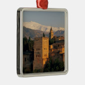 Alhambra; Granada; Andaslusia, Spanien, Sierra Silbernes Ornament (Rechts)