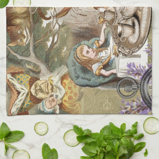 Alice Adventures in Wonderland Mad Party Geschirrtuch (Gefaltet)