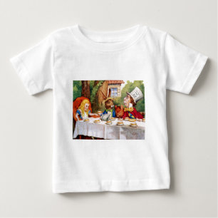 Alice am wütenden der Tee-Party des Hutmachers im Baby T-shirt
