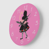 Alice and Pink Flamingo Große Wanduhr (Winkel)