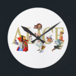 Alice and Wonderland and Friends Runde Wanduhr<br><div class="desc">Alice and Wonderland and Friends,  including the Mad Hatter,  the Queen of Hearts,  the Caterpillar,  the White Rabbit,  the Duchess and the Cardmen.</div>