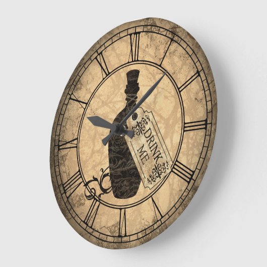 Alice Drink Me Flasche Große Wanduhr (Winkel)
