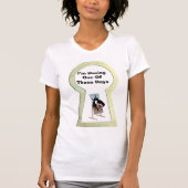 Alice durch den aussehenden Glass-T - Shirt (Vorderseite)