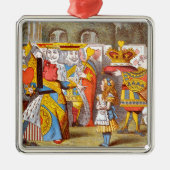 Alice im Königshof 2 Silbernes Ornament (Vorne)